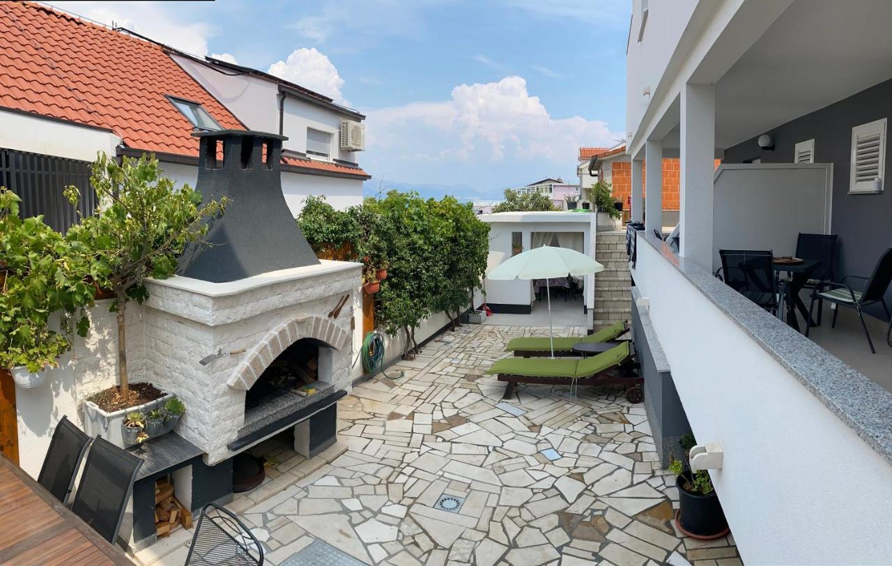Magdalena Apartment Trogir Exterior photo